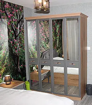 Апартамент Камелия в Пампорово - гардероб